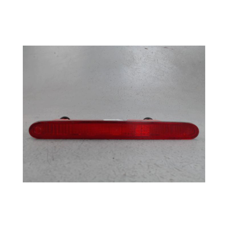 FEUX STOP SUPPLEMENTAIRE CITROEN BERLINGO