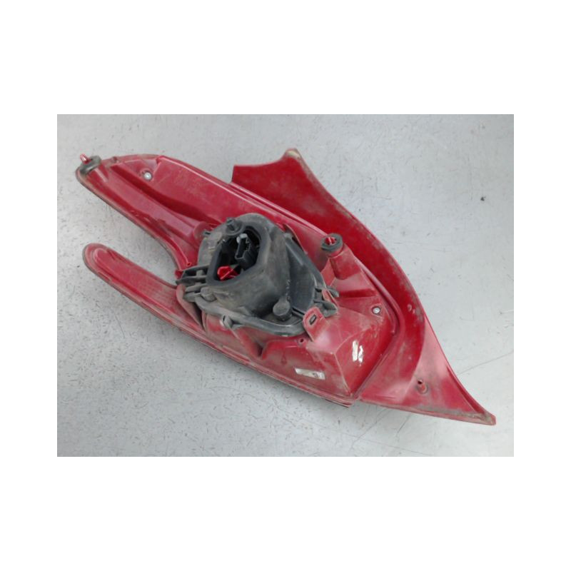 FEU ARRIERE DROIT PEUGEOT 208