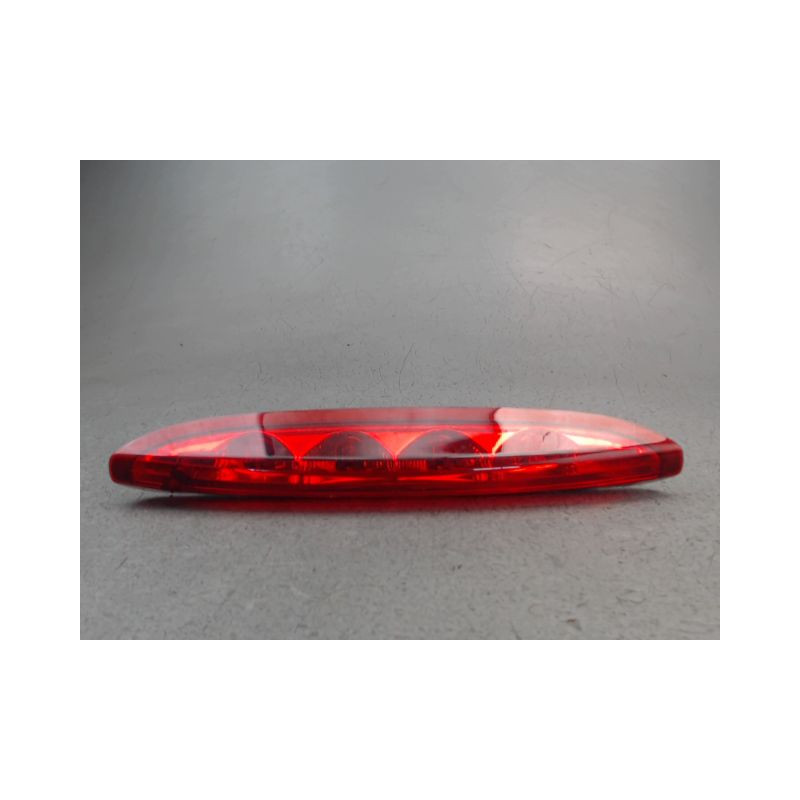 FEUX STOP SUPPLEMENTAIRE PEUGEOT 208