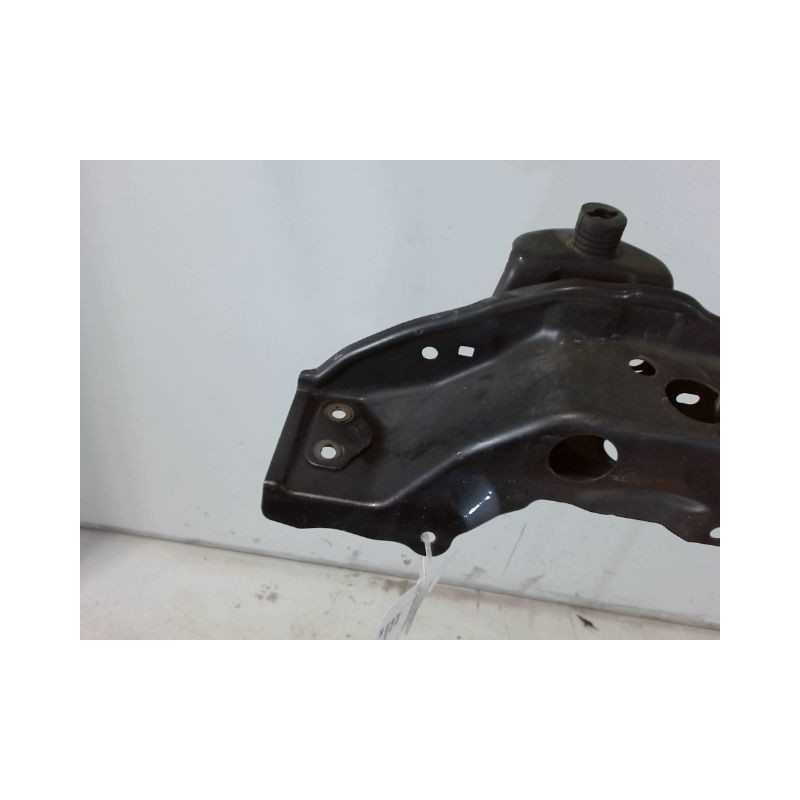 TRAVERSE SUPERIEURE ARMATURE AVANT TOYOTA YARIS 3 PHASE 2 1.5I - 16V HYB