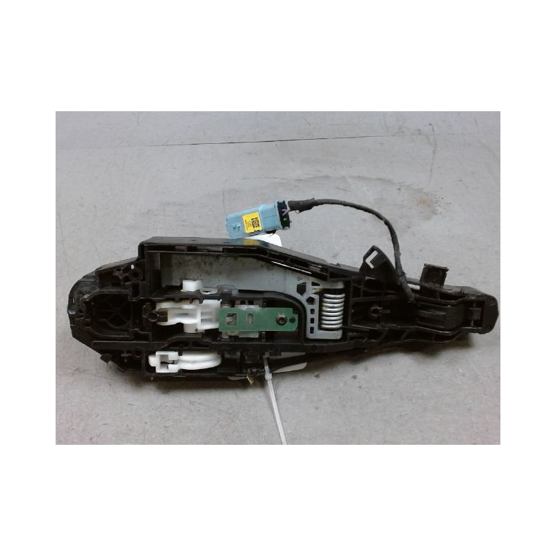 POIGNEE EXTERIEURE PORTE AVANT DROIT PEUGEOT 3008