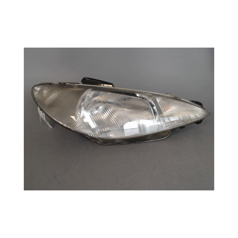 PHARE DROIT PEUGEOT 206