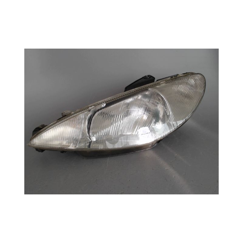 PHARE GAUCHE PEUGEOT 206