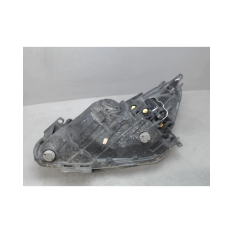 PHARE DROIT OPEL CORSA