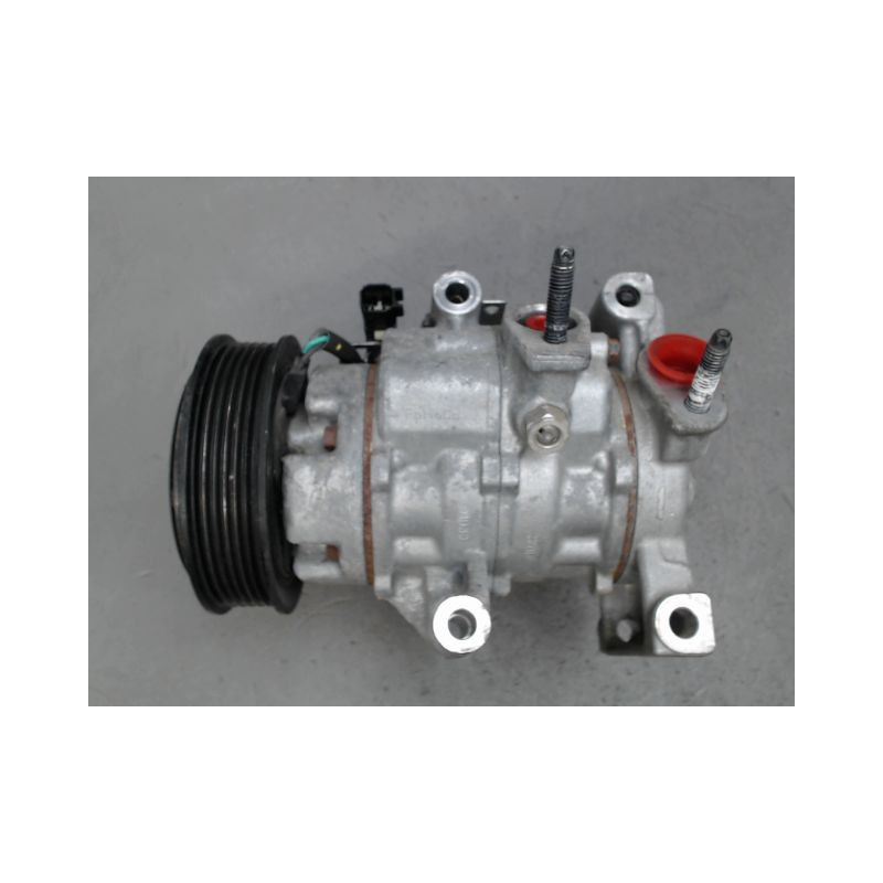 COMPRESSEUR AIR CONDITIONNE FORD KA+