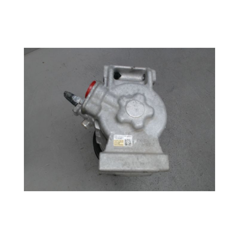 COMPRESSEUR AIR CONDITIONNE FORD KA+