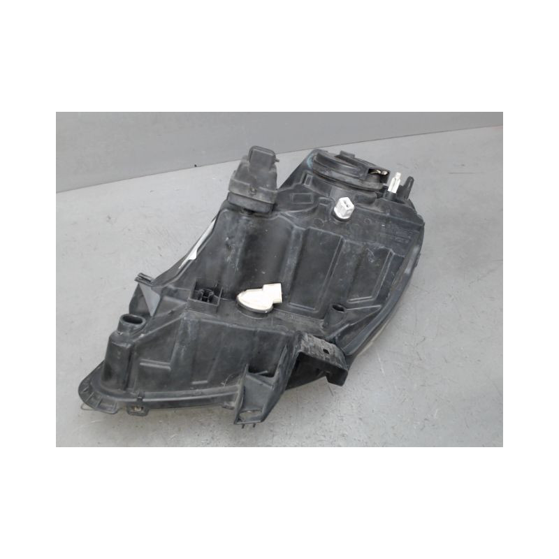 PHARE DROIT RENAULT KANGOO