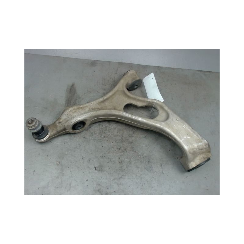 TRIANGLE SUPERIEUR AVANT DROIT PORSCHE CAYENNE