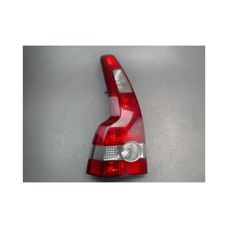 FEU ARRIERE GAUCHE  VOLVO V50