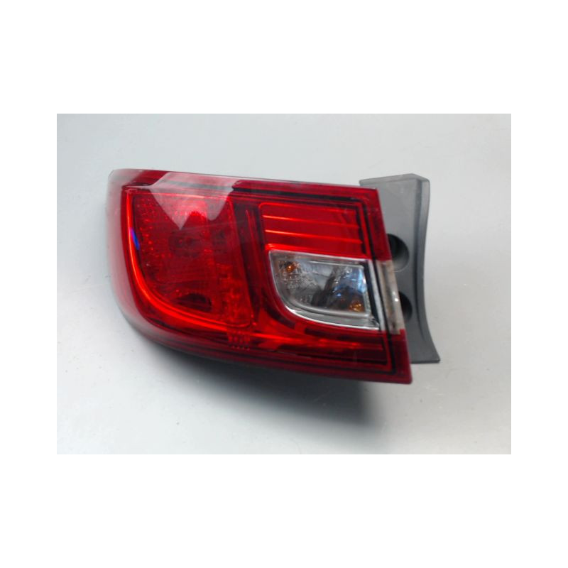 FEU ARRIERE GAUCHE  RENAULT CLIO