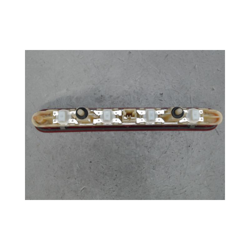FEUX STOP SUPPLEMENTAIRE PEUGEOT 207