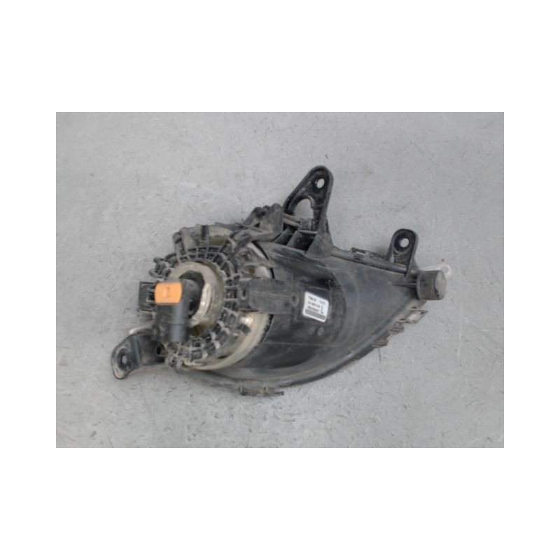 PHARE ANTIBROUILLARD AVANT GAUCHE OPEL ZAFIRA