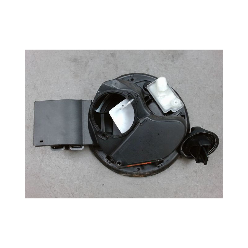 VOLET DE TRAPPE CARBURANT RENAULT CLIO