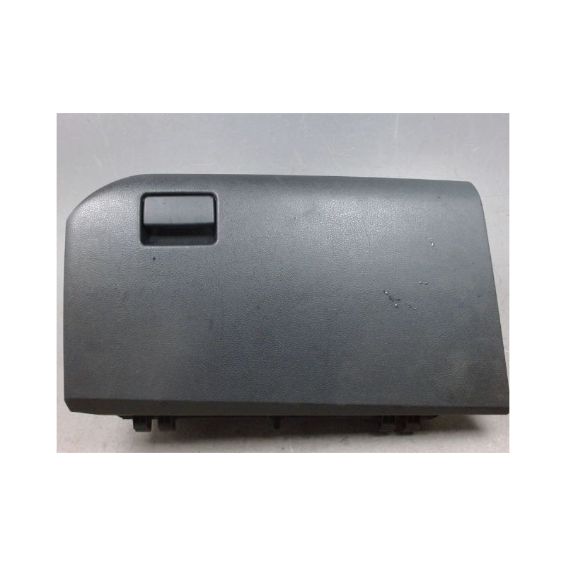 BOITE A GANTS TOYOTA AURIS