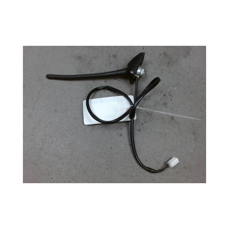 ANTENNE RADIO TOYOTA AURIS