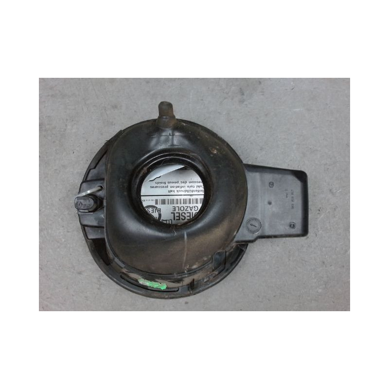 VOLET DE TRAPPE CARBURANT VOLKSWAGEN GOLF VI 2008-
