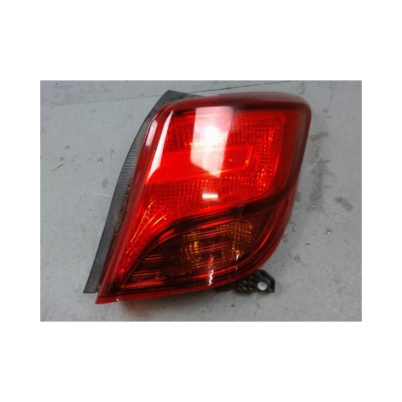 FEU ARRIERE DROIT TOYOTA YARIS 3 PHASE 2 1.5I - 16V HYB