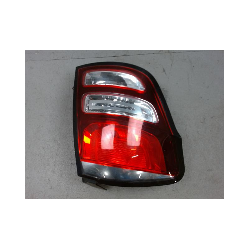 FEU ARRIERE GAUCHE  CITROEN C3 2 PHASE 2 1.6 HDI - 8V TURB