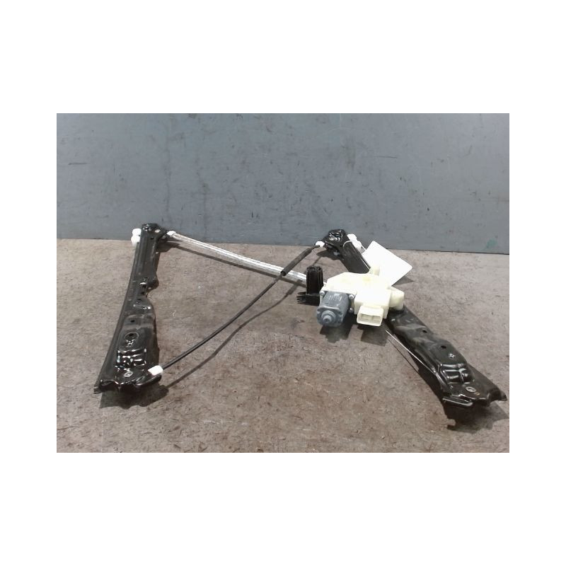 MECANISME+MOTEUR LEVE-GLACE AVANT GAUCHE PEUGEOT 308 2011-