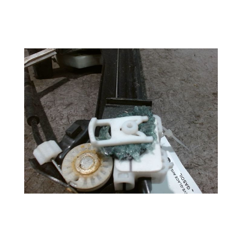 MECANISME+MOTEUR LEVE-GLACE AVANT GAUCHE PEUGEOT 308 2011-