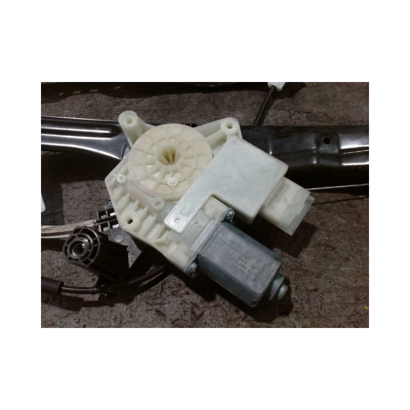 MECANISME+MOTEUR LEVE-GLACE AVANT GAUCHE PEUGEOT 308 2011-