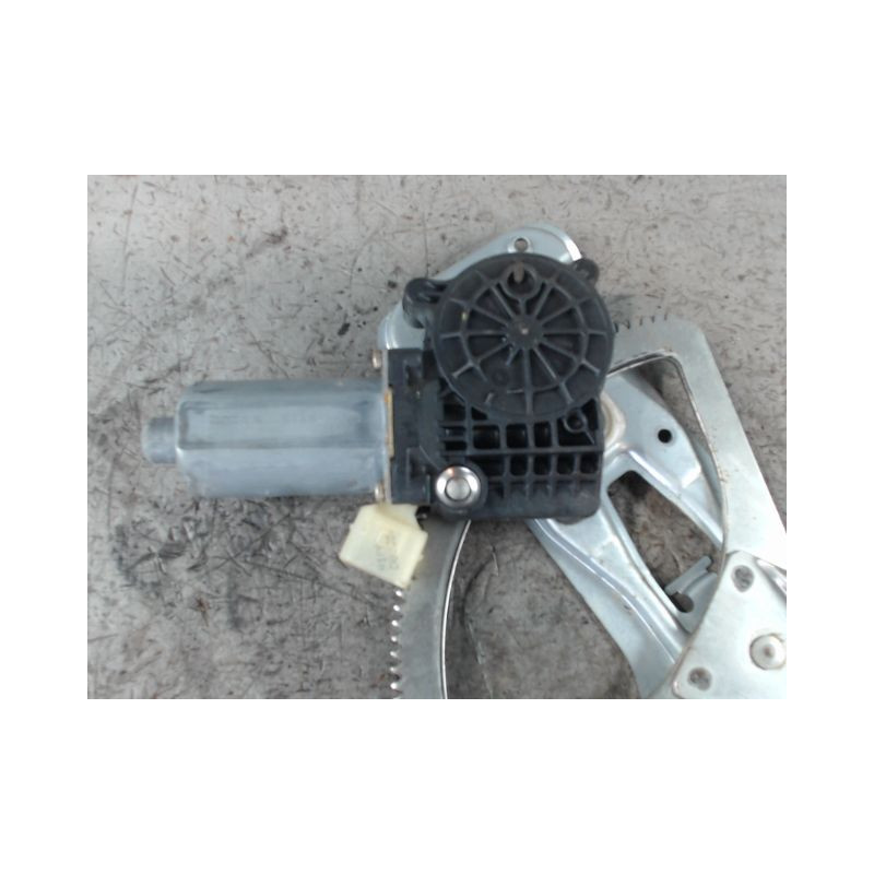 MECANISME+MOTEUR LEVE-GLACE AVANT GAUCHE MERCEDES CLK