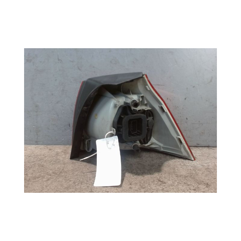 FEU ARRIERE GAUCHE  VOLKSWAGEN GOLF V 2003-2009