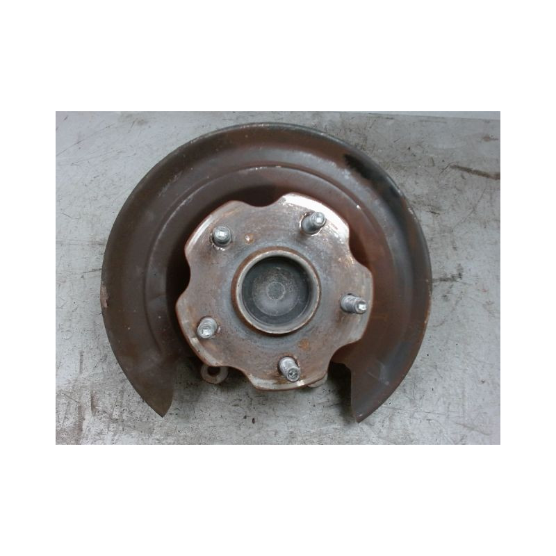 PIVOT ARRIERE GAUCHE TOYOTA AURIS