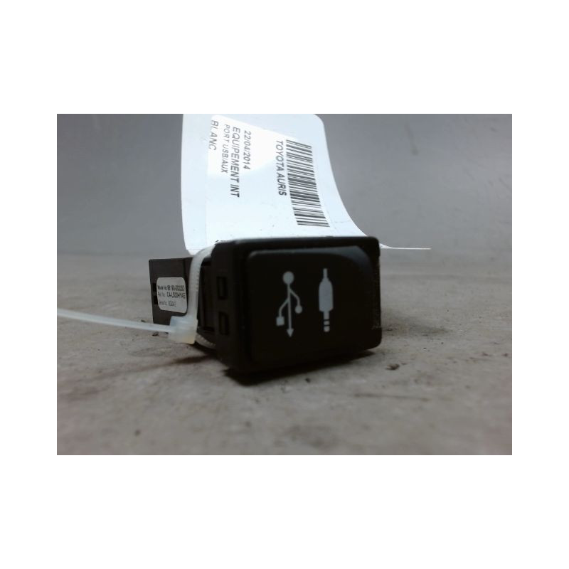 PORT USB/AUX TOYOTA AURIS