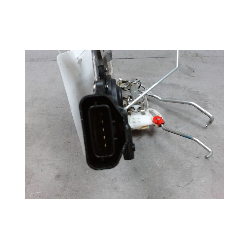 SYSTEME CONDAMNATION AVANT GAUCHE TOYOTA AYGO 3P