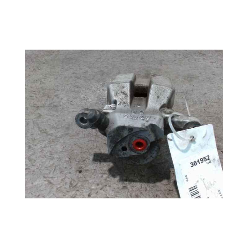 ETRIER DE FREIN ARRIERE DROIT TOYOTA RAV4 2006