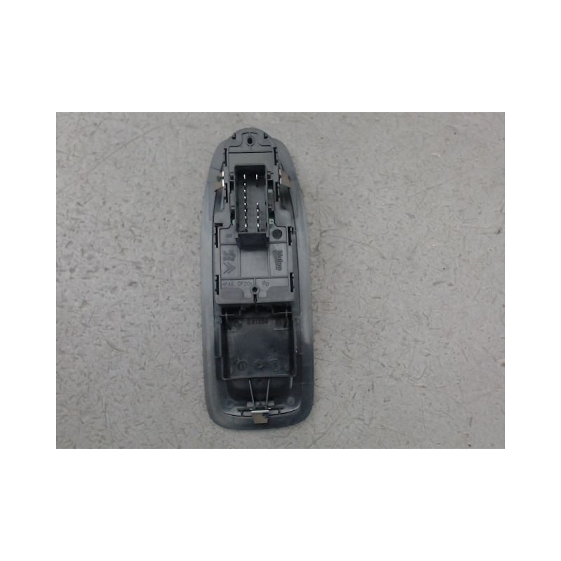 COMMANDE LEVE-GLACE PORTE AVG PEUGEOT 208