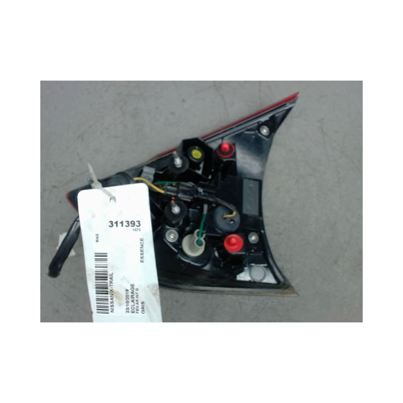 FEU ARRIERE INTERIEUR GAUCHE NISSAN X-TRAIL
