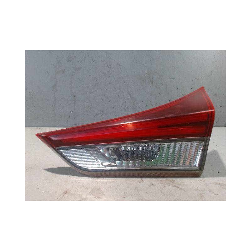 FEU ARRIERE INTERIEUR DROIT TOYOTA AURIS 2010-