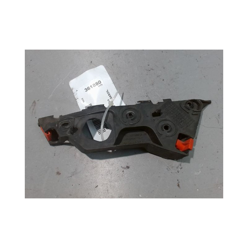 SUPPORT PARE-CHOC AVG OPEL CORSA