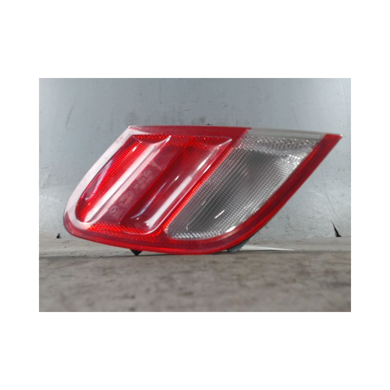 FEU ARRIERE INTERIEUR GAUCHE MERCEDES CLK