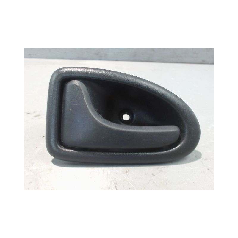 POIGNEE INTERIEURE PORTE AVANT GAUCHE RENAULT CLIO II PH.1 98-2001