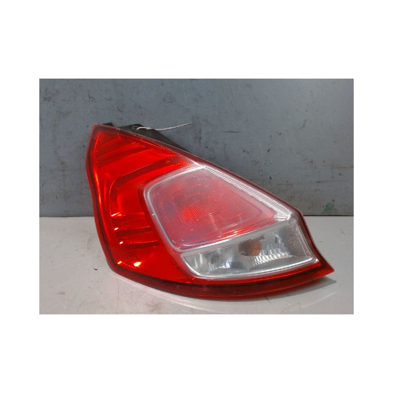 FEU ARRIERE GAUCHE  FORD FIESTA 2010-