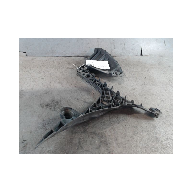 SUPPORT PARE-CHOC ARD AUDI A3