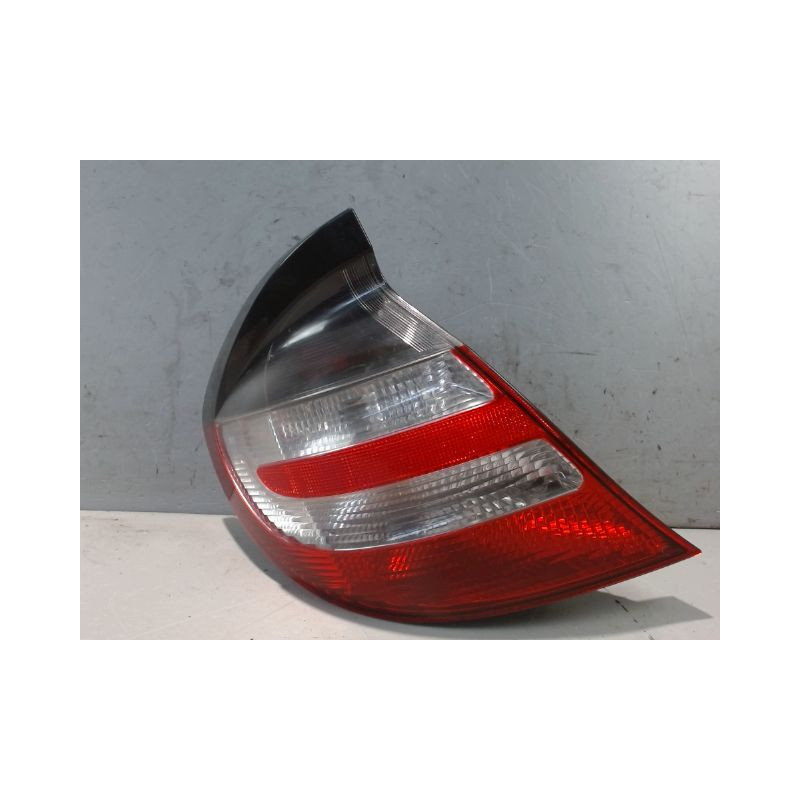 FEU ARRIERE GAUCHE  MERCEDES CLASSE C COUPE SPORT 2004-