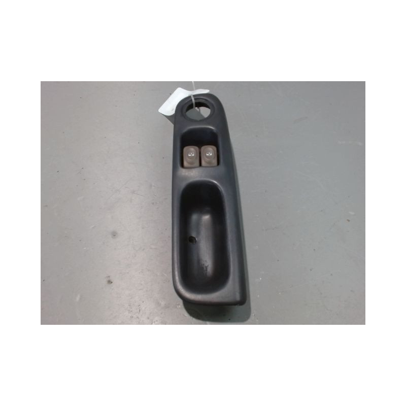 COMMANDE LEVE-GLACE PORTE AVG RENAULT TWINGO 93-98