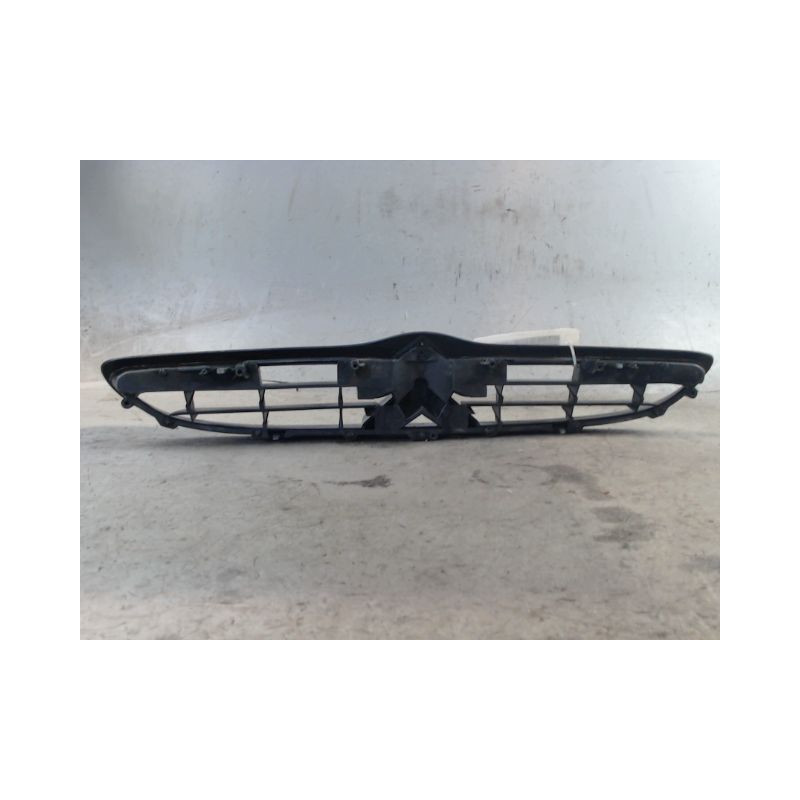 CALANDRE CITROEN SAXO 99-