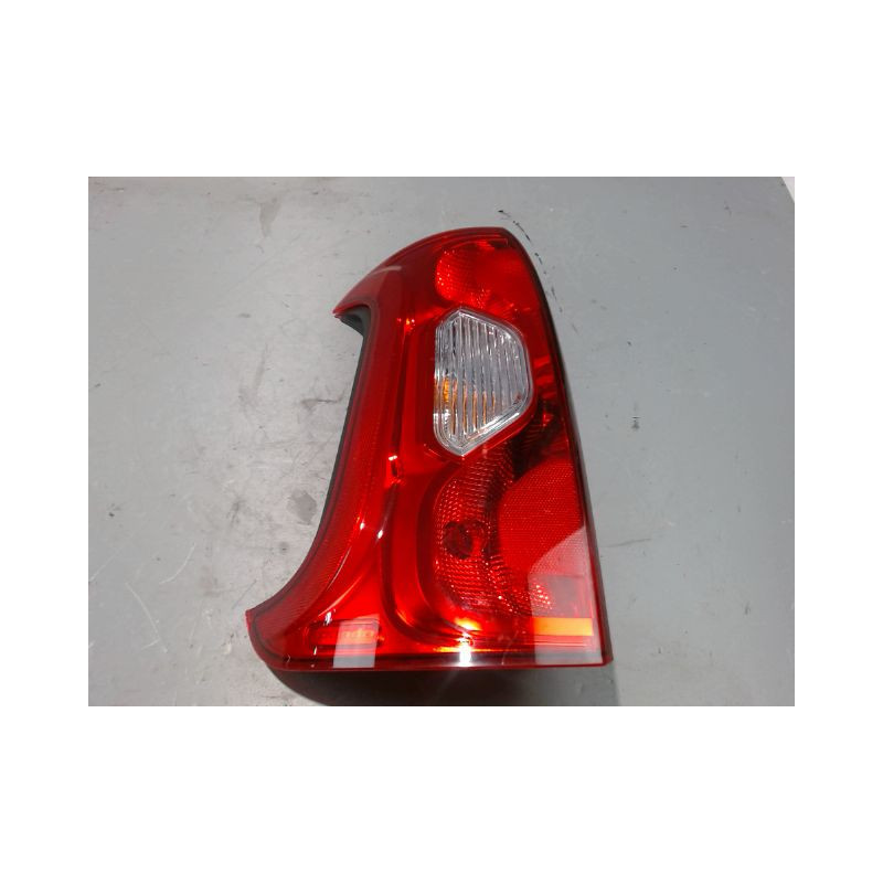 FEU ARRIERE GAUCHE  FIAT PANDA 2003-