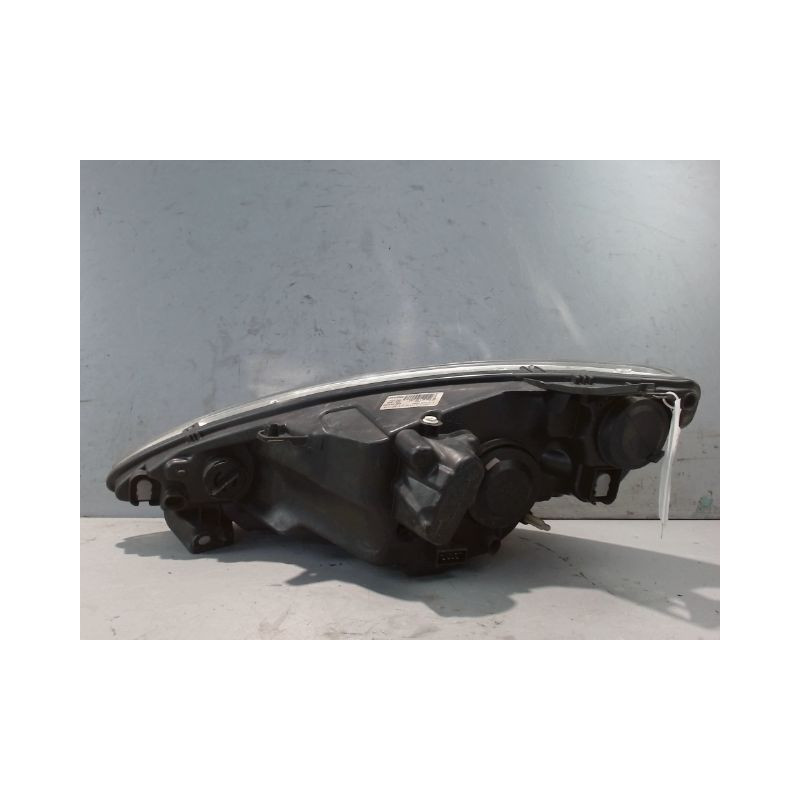 PHARE DROIT PEUGEOT 1007