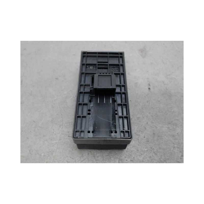 COMMANDE LEVE-GLACE PORTE AVG AUDI Q5