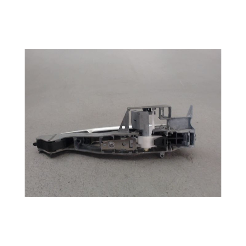 POIGNEE EXTERIEURE PORTE AVANT DROIT PEUGEOT 3008