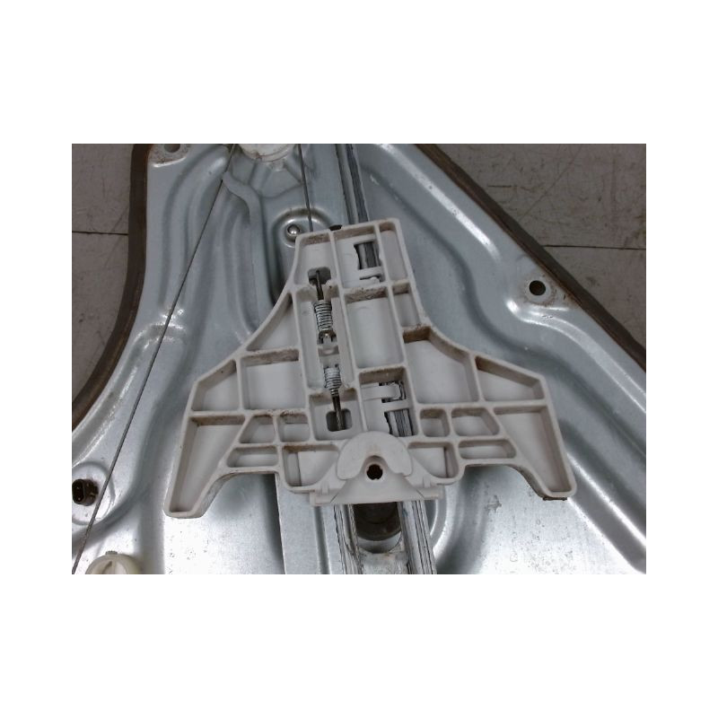 MECANISME+MOTEUR LEVE-GLACE ARRIERE DROIT KIA VENGA 09-