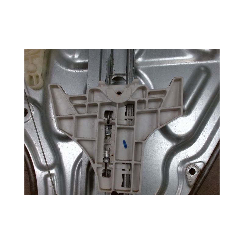 MECANISME+MOTEUR LEVE-GLACE ARRIERE GAUCHE KIA VENGA 09-