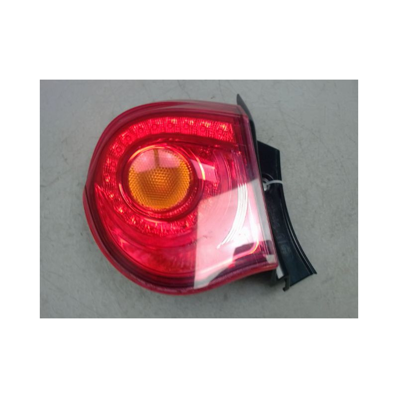 FEU ARRIERE GAUCHE  ALFA ROMEO GUILIETTA 2010-