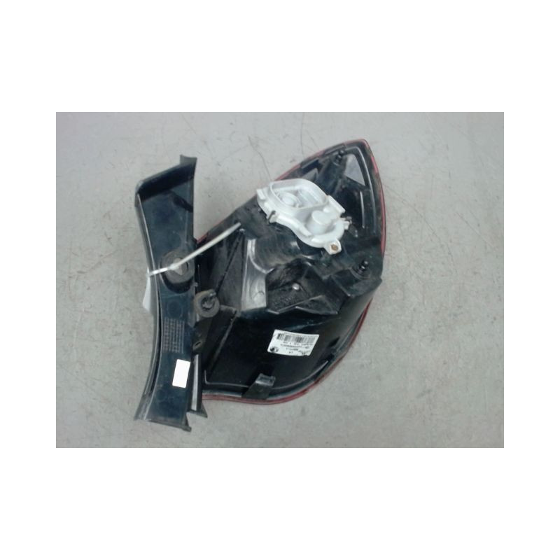 FEU ARRIERE GAUCHE  ALFA ROMEO GUILIETTA 2010-